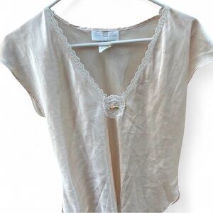 Ashley Ames Peach Top with Lace Detail Vintage Sz M Floral